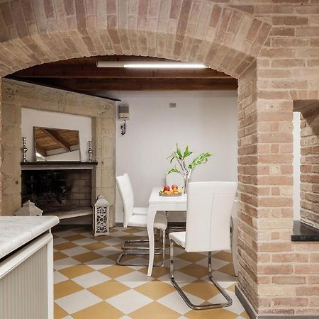 San Giacomo Rooms Кальяри Экстерьер фото